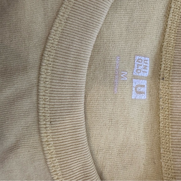 Uniqlo Shirt Bundle - Picture 4 of 5